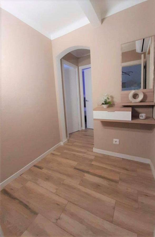Apartamento Nuria Figueres  Exterior photo